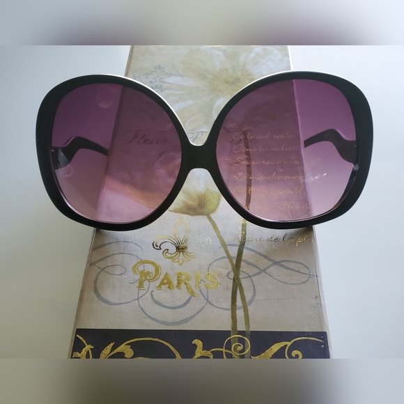 Sunglasses - Italy Design. Matte Black Frame with Gradient Lenses - Picture 1 of 3